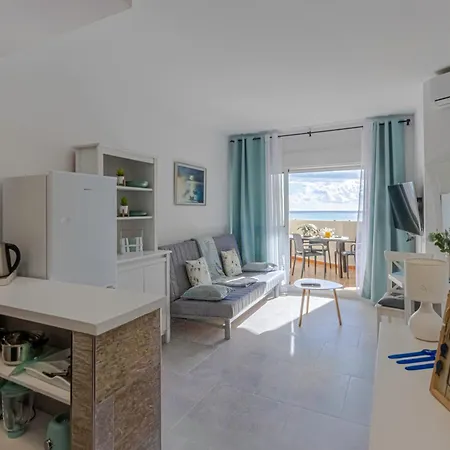 New Wonderful Holidays Benalbeach Benalmadena