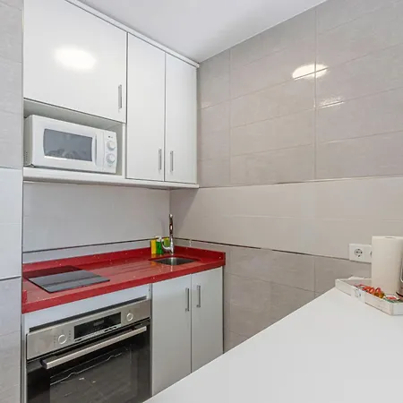 New Wonderful Holidays Benalbeach Apartment *